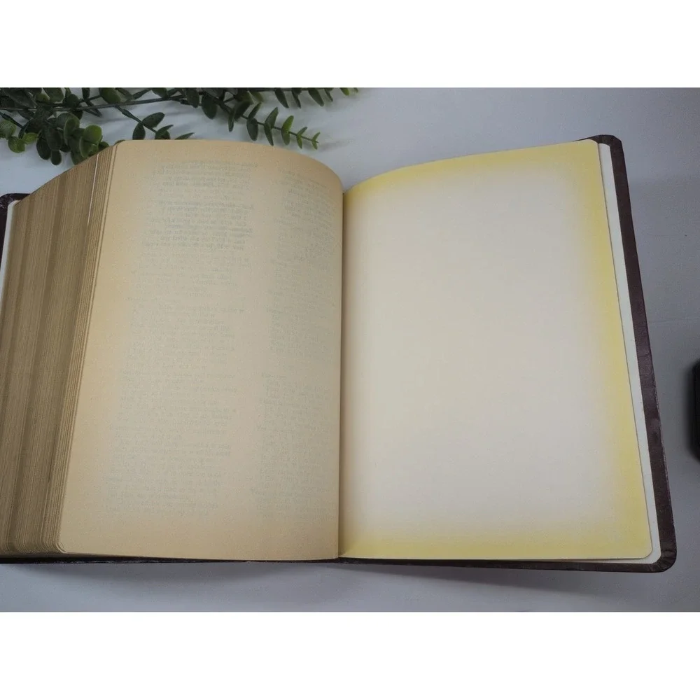 NO WRITING! VTG✝️1975 Giant Print Holy Bible KJV Red Letter Allan Concordance
